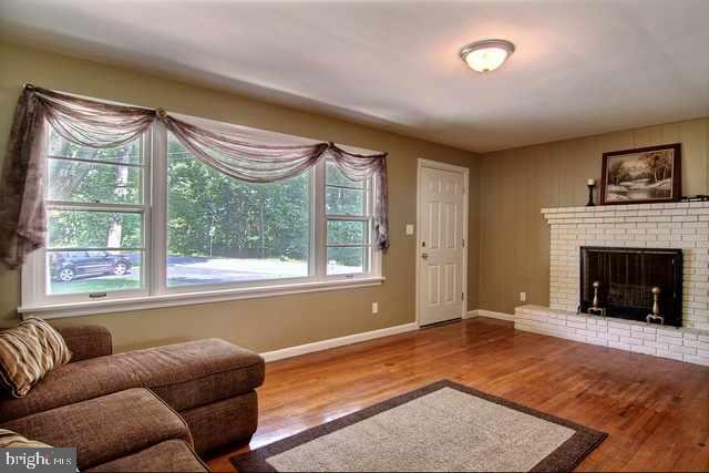1987 Mapledale Road Elizabethtown, PA 17022 - Photo 2 of 23 Gallery Image 2