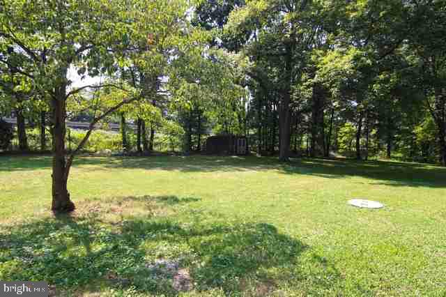 1987 Mapledale Road Elizabethtown, PA 17022 - Photo 21 of 23 Gallery Image 21