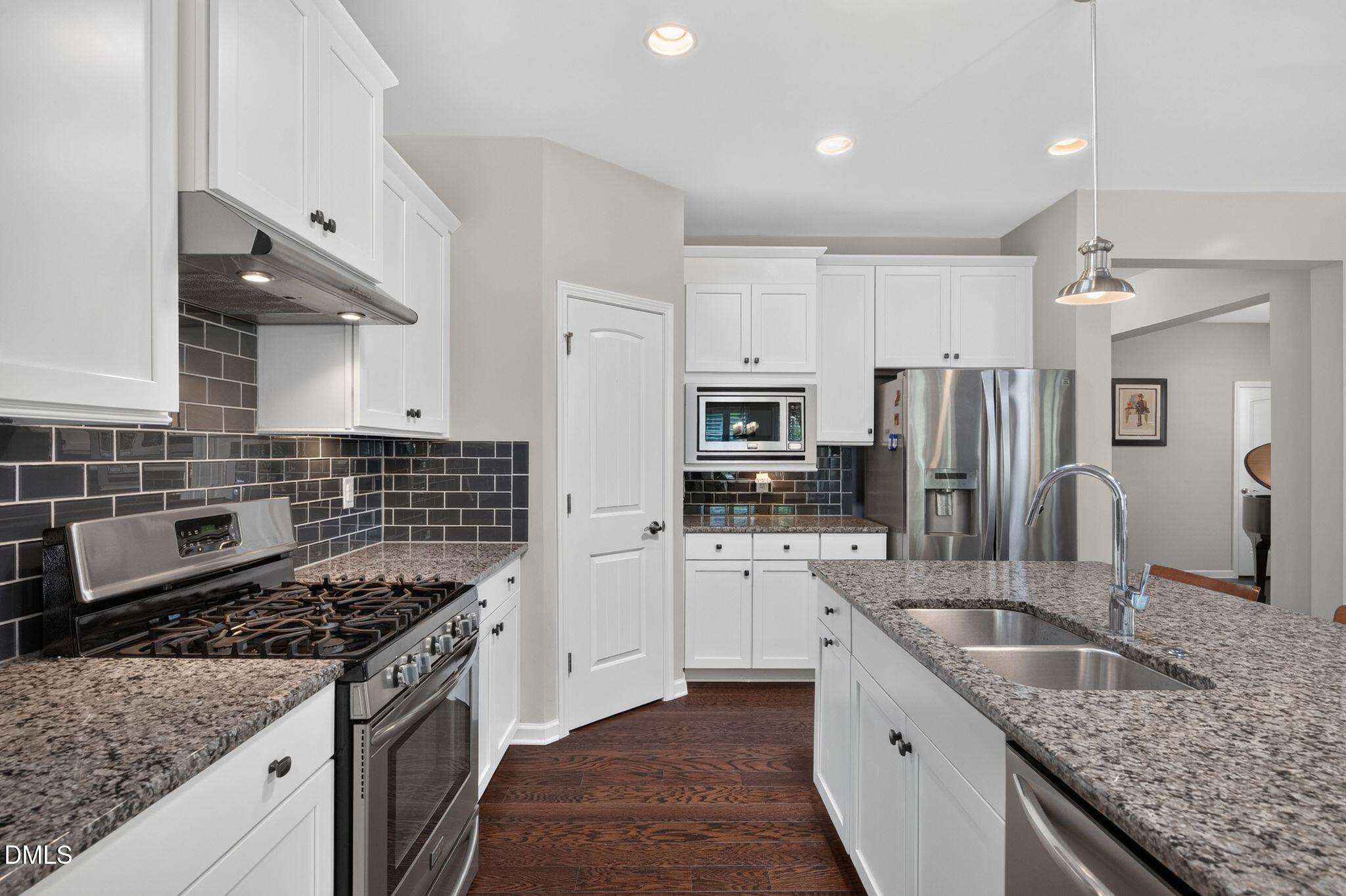 1308 Atticus Way Durham, NC 27560 - Photo 11 of 54 92_DSC_4418