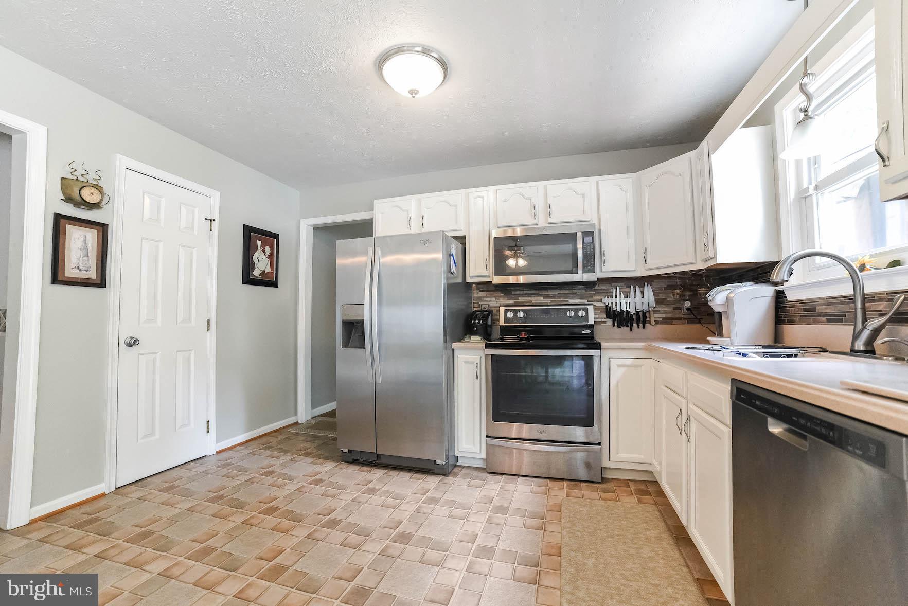 5964 Hillside Road St. Leonard, MD 20685 - Photo 5 of 39 Gallery Image 5