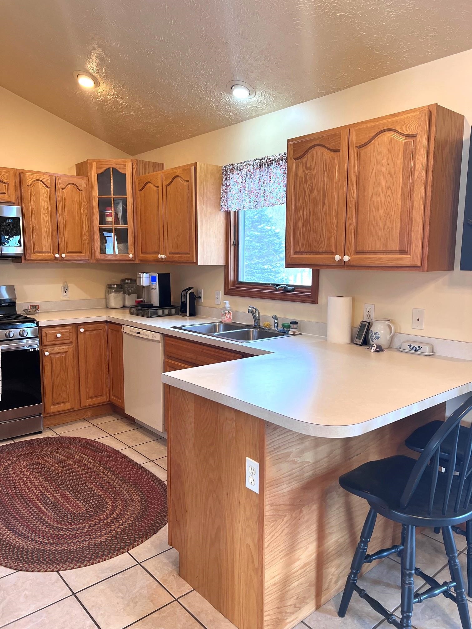651 West Beard Road Perry, MI 48872 - Photo 6 of 29 Gallery Image 6