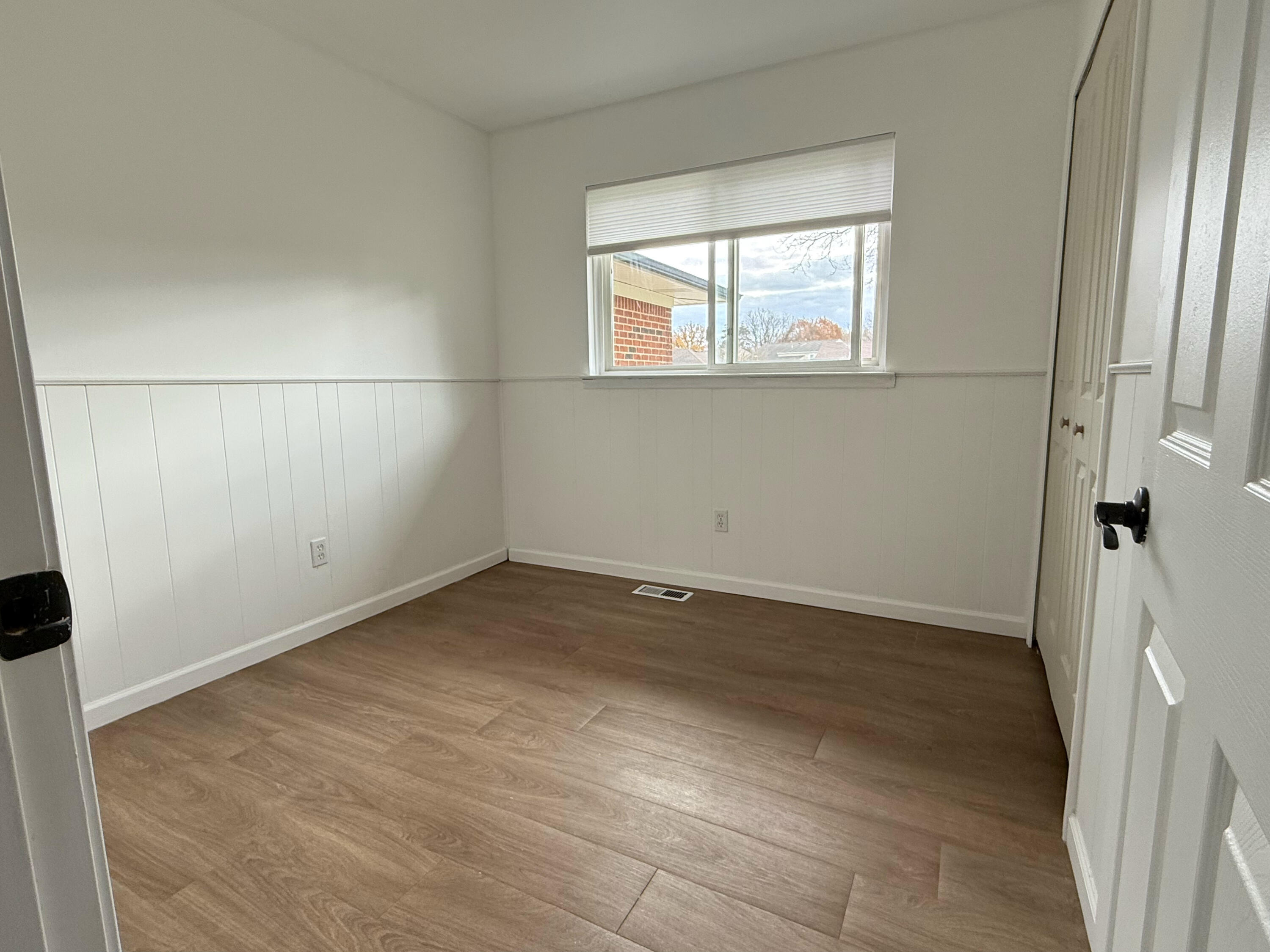 12757 De Cook Drive Sterling Heights, MI 48313 - Photo 15 of 30 IMG_7924