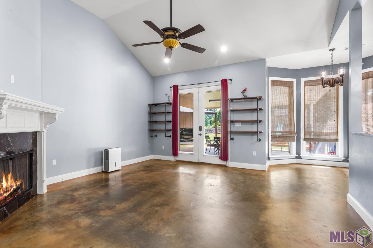 37617 Weiss Road Denham Springs, LA 70706 - Photo 4 of 24