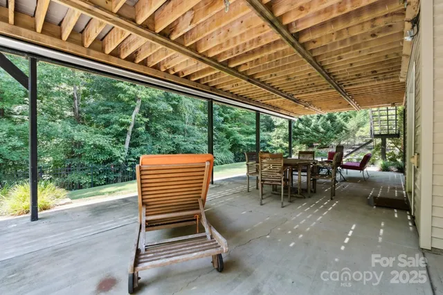 a view of a hallway with window