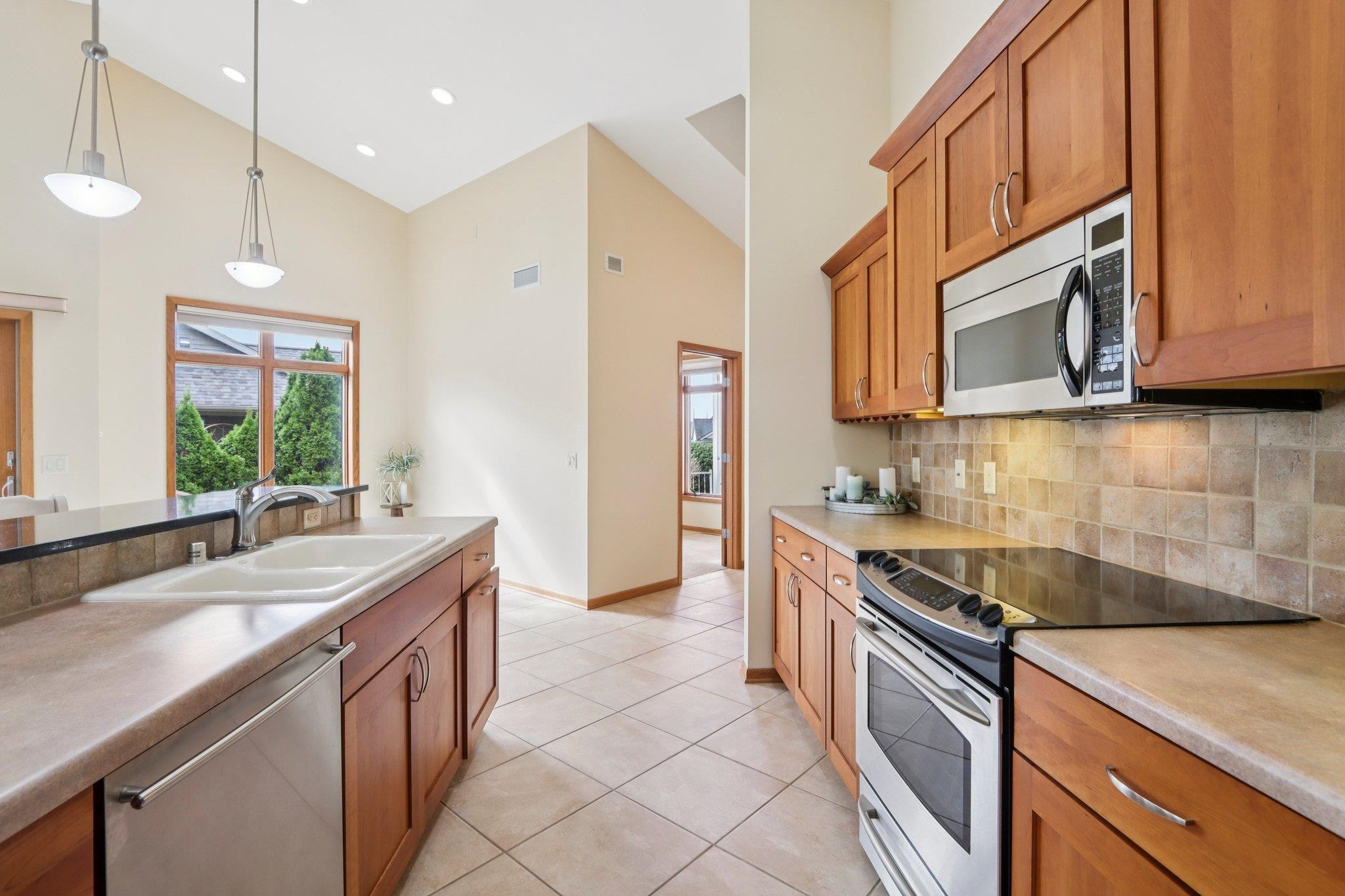 734 8th Street Prairie du Sac, WI 53578 - Photo 14 of 66