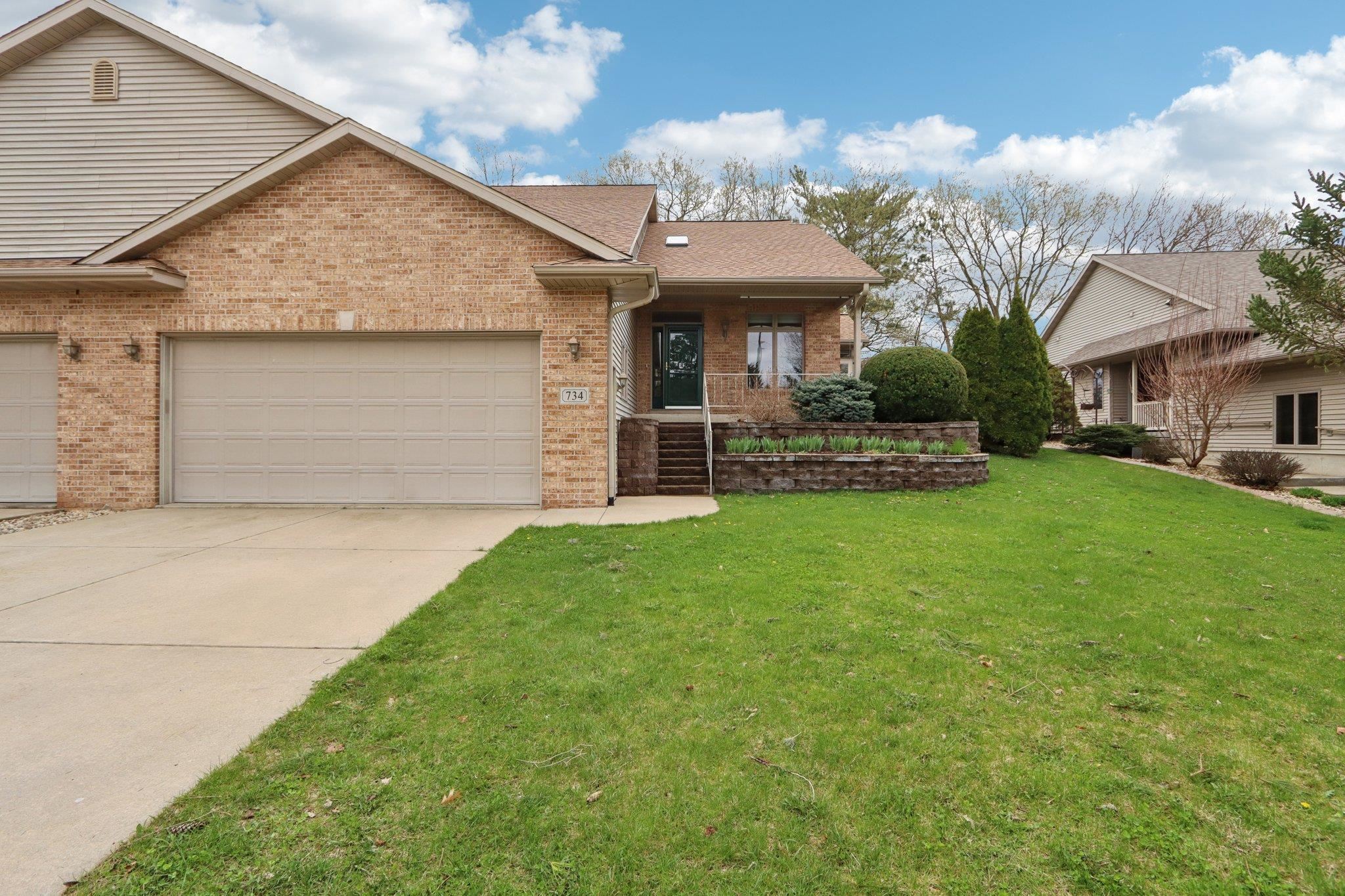 734 8th Street Prairie du Sac, WI 53578 - Photo 3 of 66