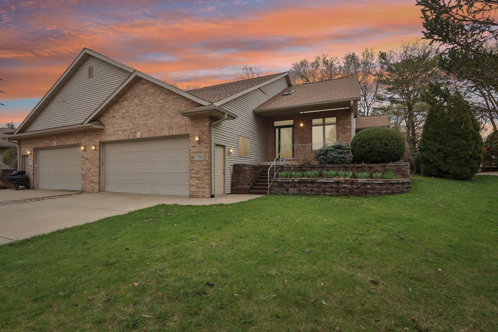 734 8th Street Prairie du Sac, WI 53578 - Photo 48 of 66