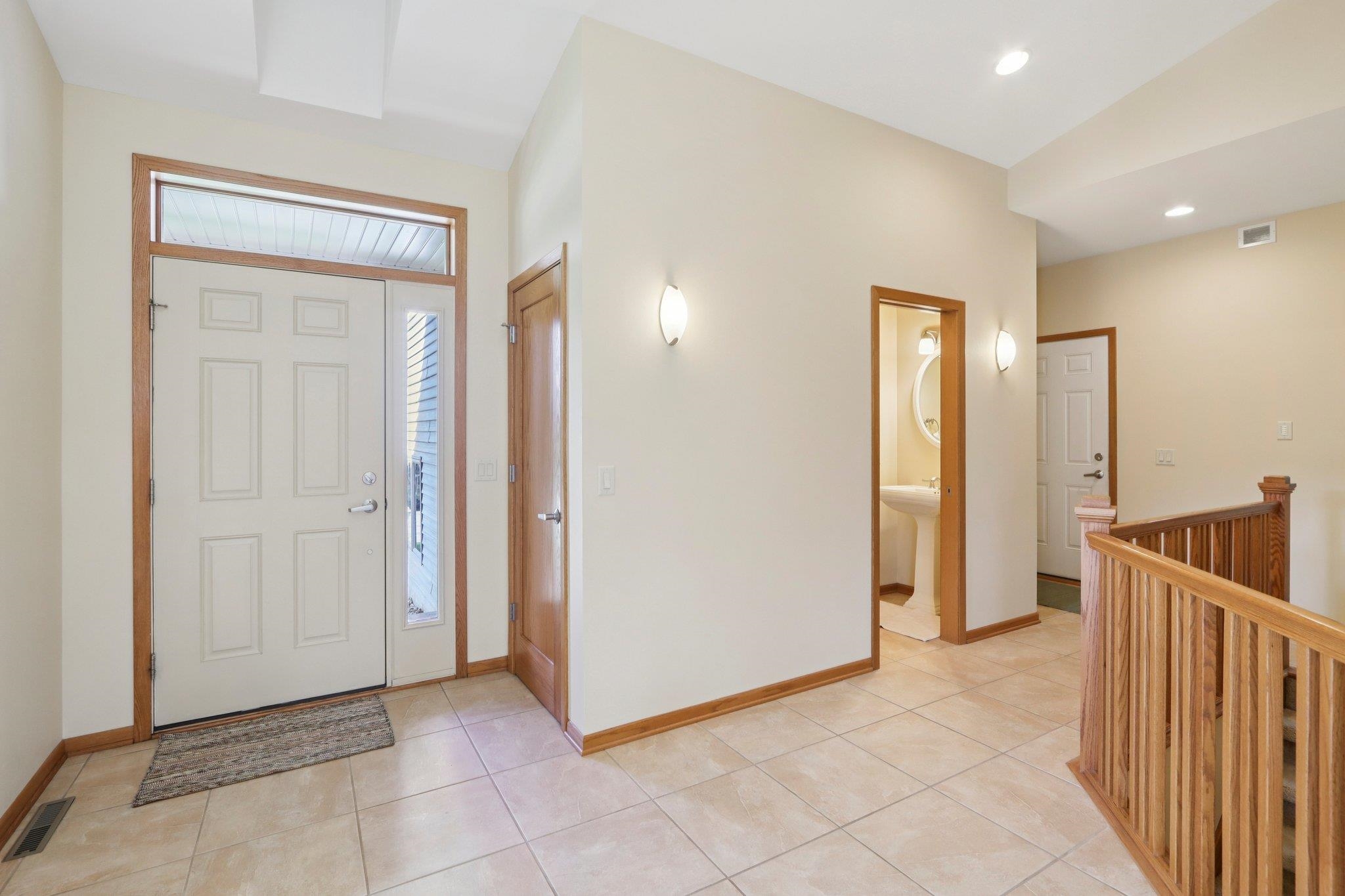 734 8th Street Prairie du Sac, WI 53578 - Photo 6 of 66