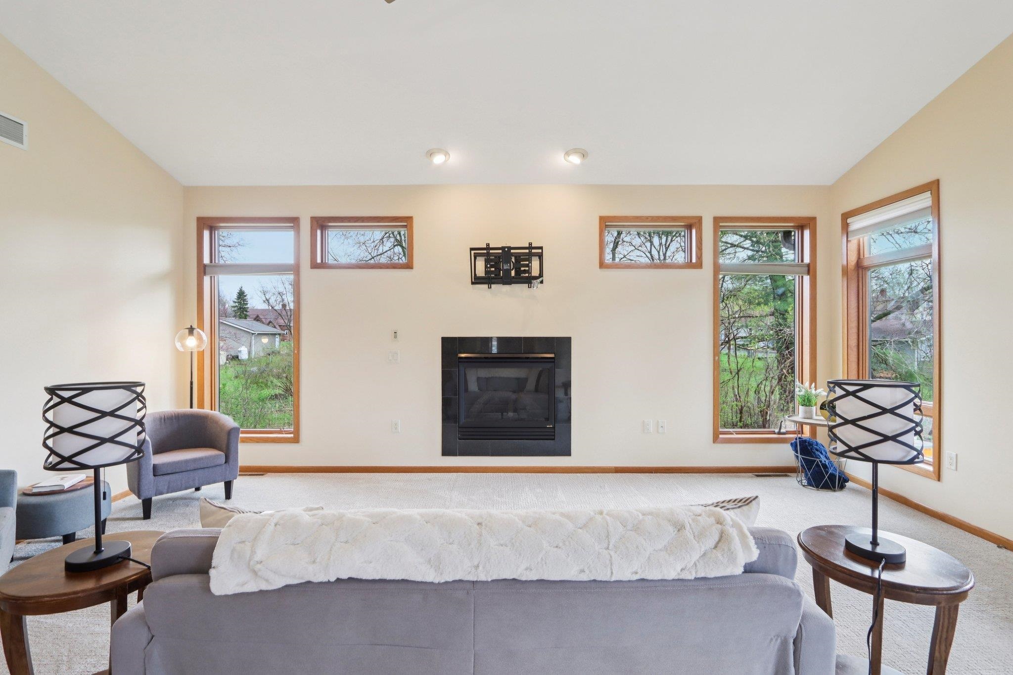 734 8th Street Prairie du Sac, WI 53578 - Photo 10 of 66