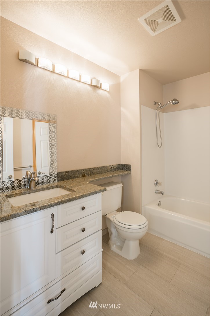 18824 19th Drive Southeast Bothell, WA 98012 - Photo 18 of 25 Gallery Image 18