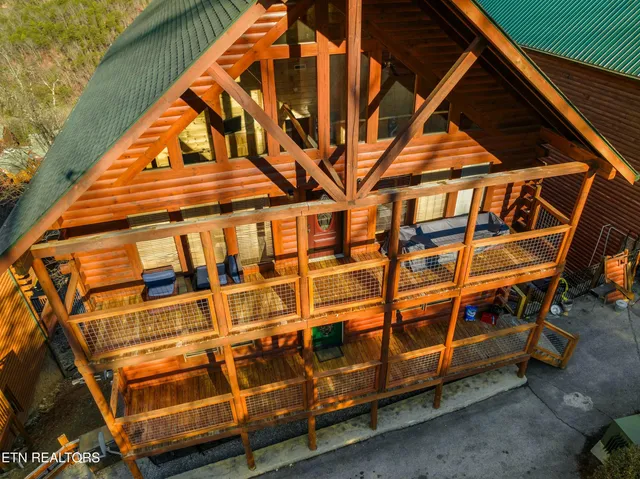 $1,480,000 | 950 Black Bear Cub Way, Sevierville, TN 37862