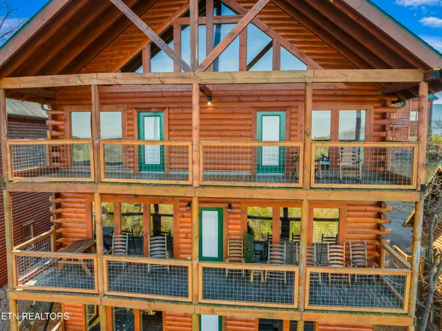 $1,480,000 | 950 Black Bear Cub Way, Sevierville, TN 37862