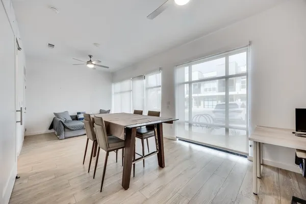 $2,200 | 4801 Springdale Road, Unit 2107, Austin, TX 78723