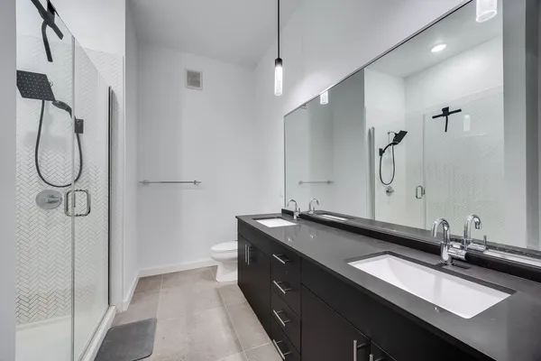 $2,200 | 4801 Springdale Road, Unit 2107, Austin, TX 78723