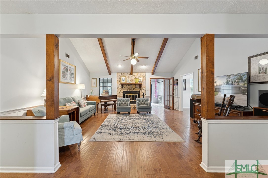 9 Levee Road Savannah, GA 31419 - Photo 5 of 37 Living Room w/vaulted & beam ceilings