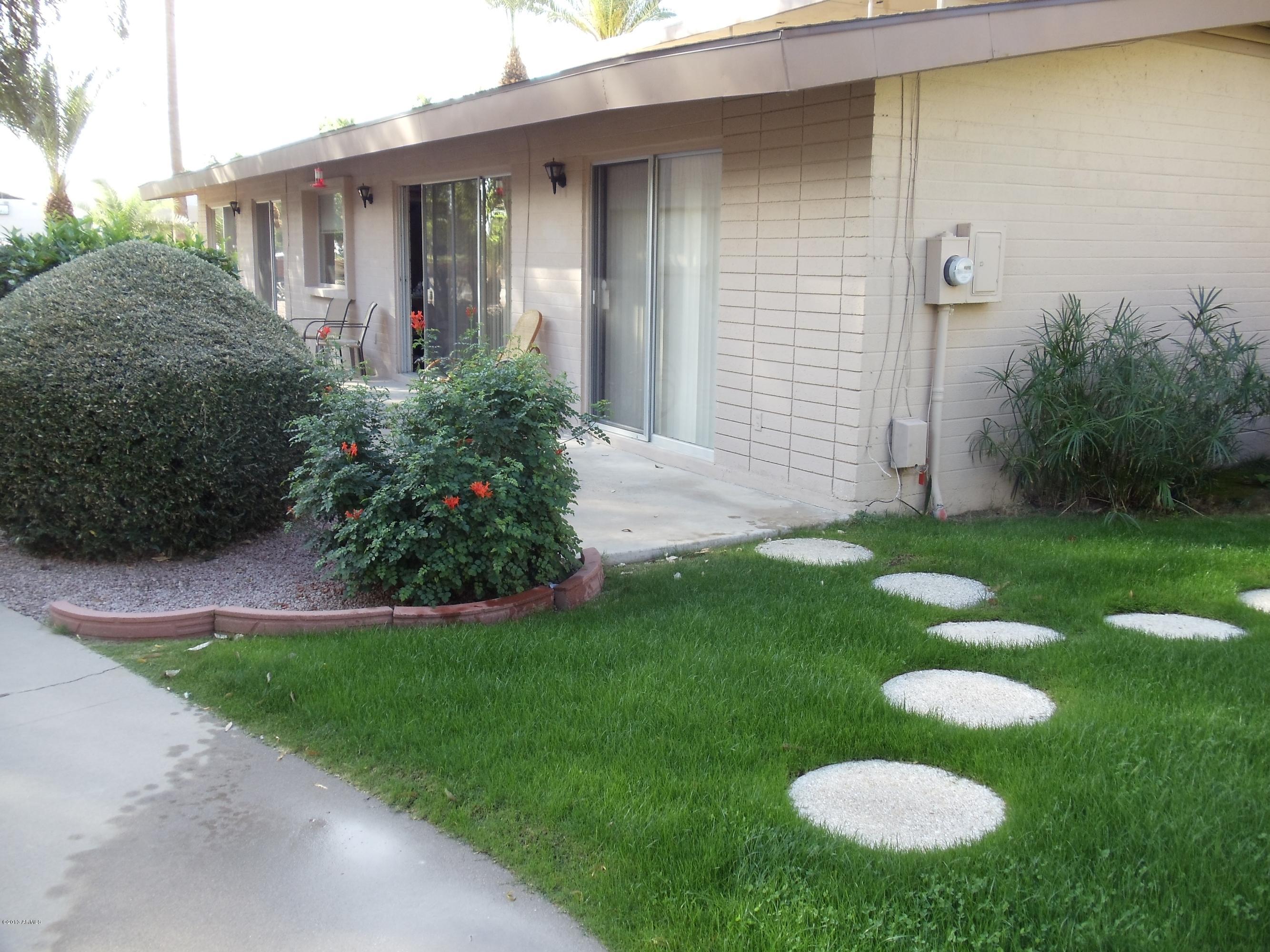 725 South Power Road, Unit 111 Mesa, AZ 85206 - Photo 2 of 15 Back patio view