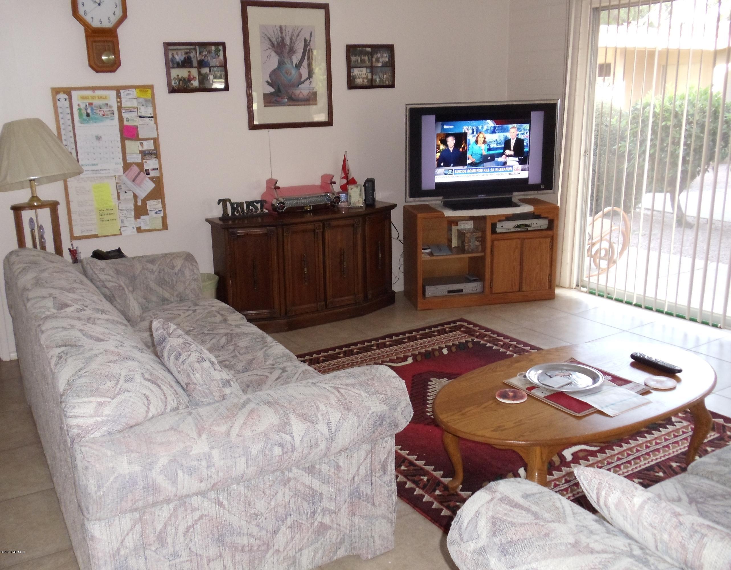 725 South Power Road, Unit 111 Mesa, AZ 85206 - Photo 10 of 15 Family room