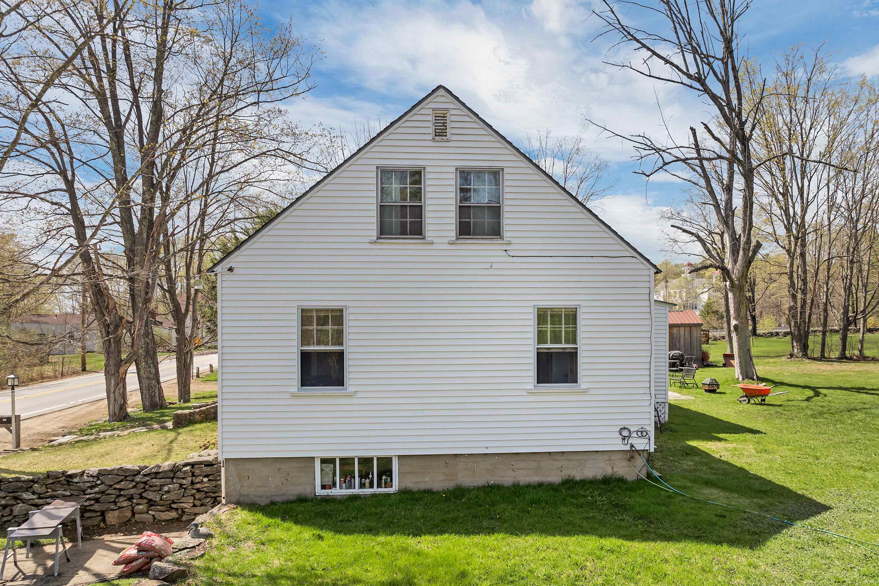 541 Province Road Gilmanton, NH 03237 - Photo 5 of 48