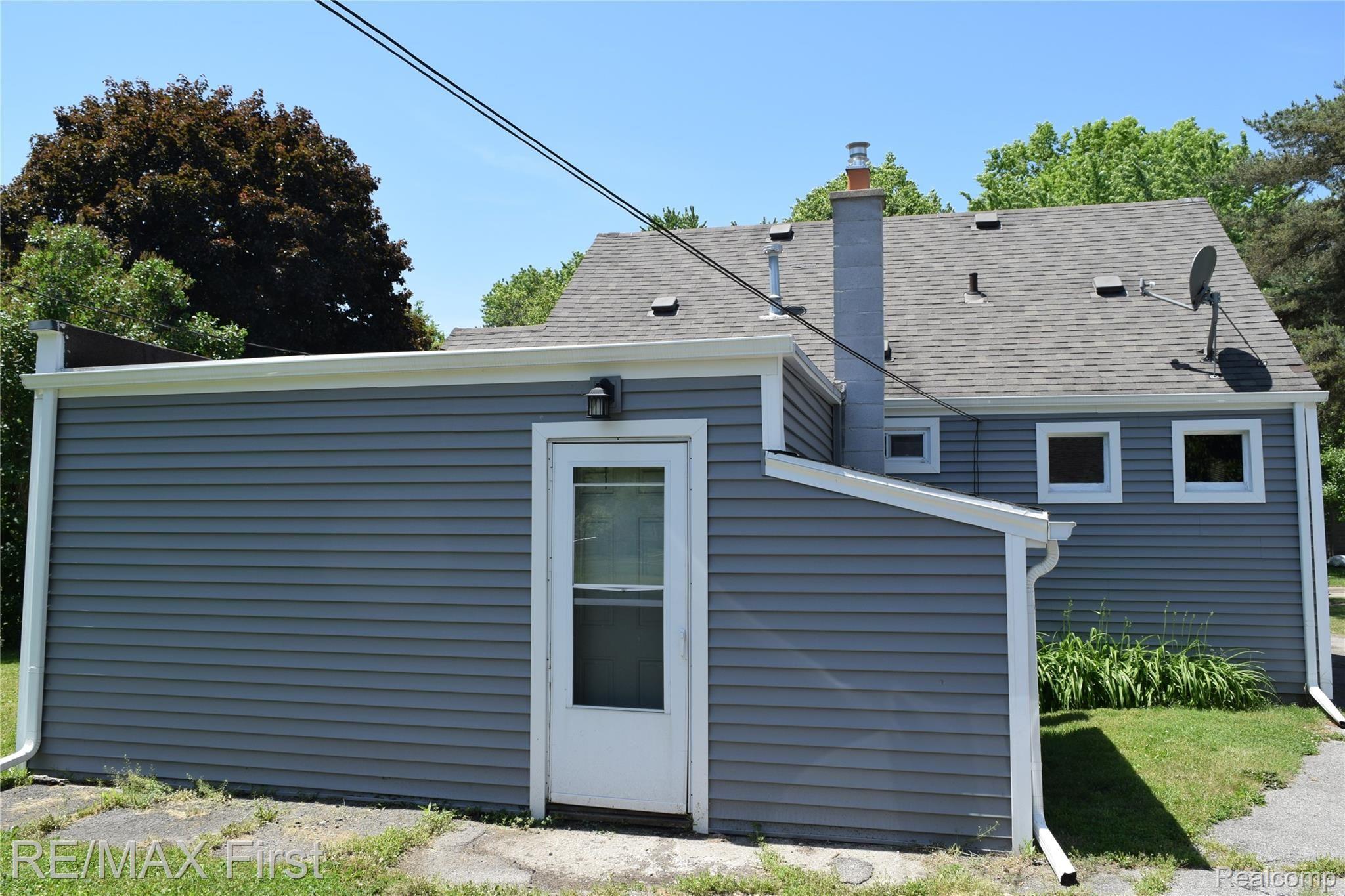 21494 Doepfer Road Warren, MI 48091 - Photo 31 of 33 DSC_0246.JPG