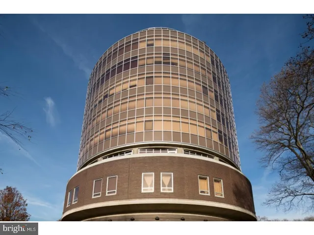 a front view of a building