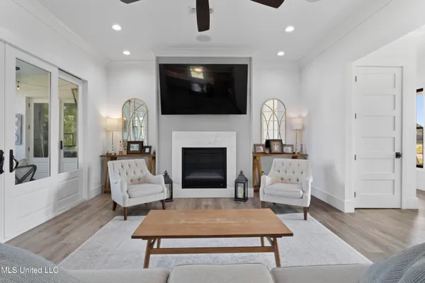 $949,900 | 407 Goose Pointe Boulevard, Biloxi, MS 39531