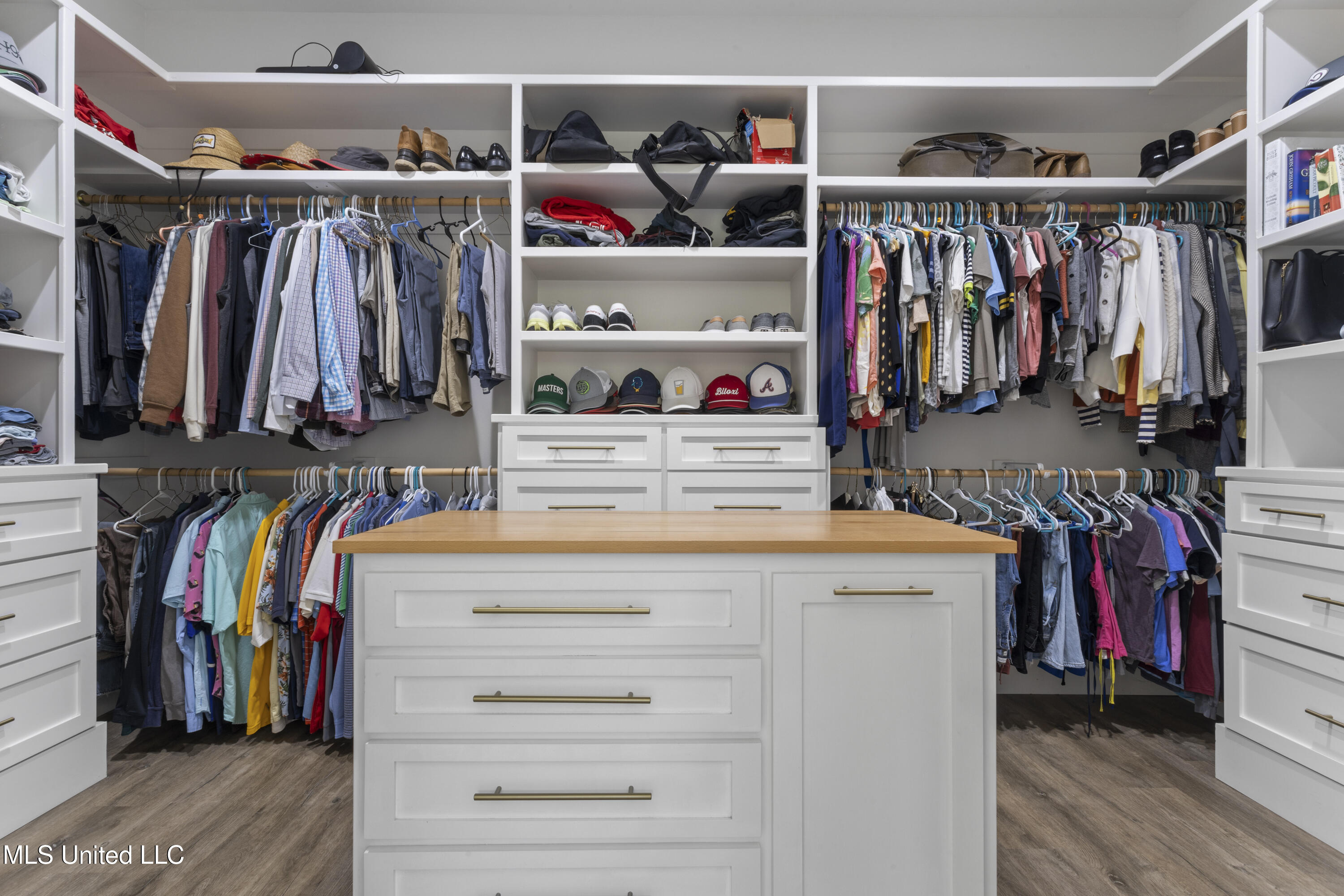 407 Goose Pointe Boulevard Biloxi, MS 39531 - Photo 36 of 69 0037