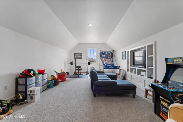 $949,900 | 407 Goose Pointe Boulevard, Biloxi, MS 39531