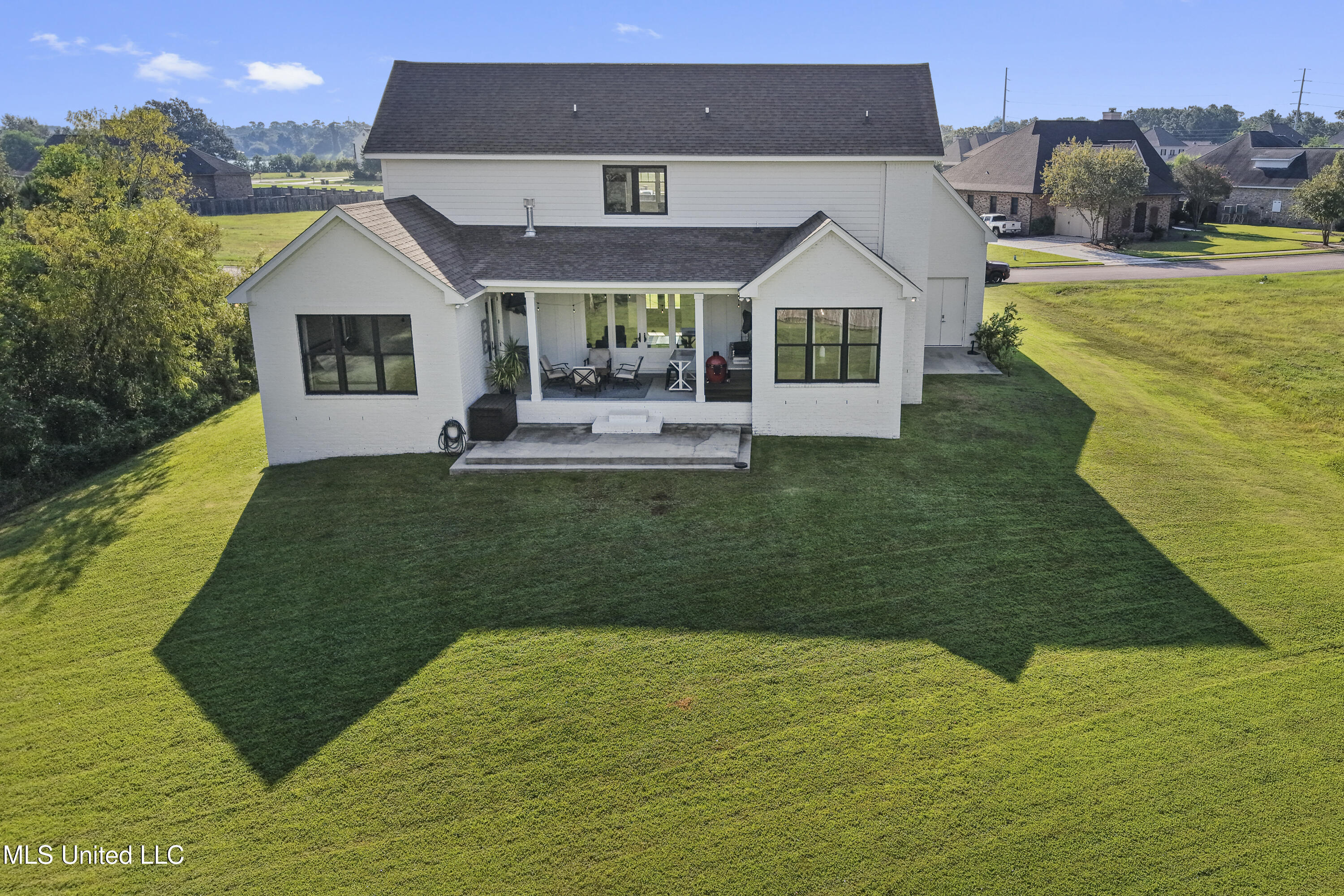 407 Goose Pointe Boulevard Biloxi, MS 39531 - Photo 57 of 69 0058