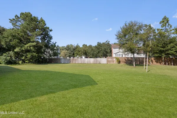 $949,900 | 407 Goose Pointe Boulevard, Biloxi, MS 39531