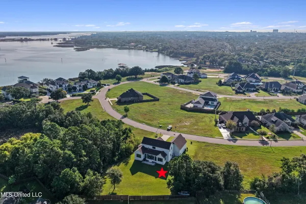 $949,900 | 407 Goose Pointe Boulevard, Biloxi, MS 39531