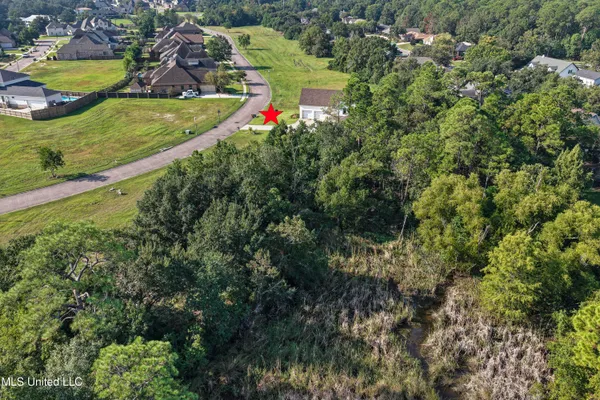 $949,900 | 407 Goose Pointe Boulevard, Biloxi, MS 39531