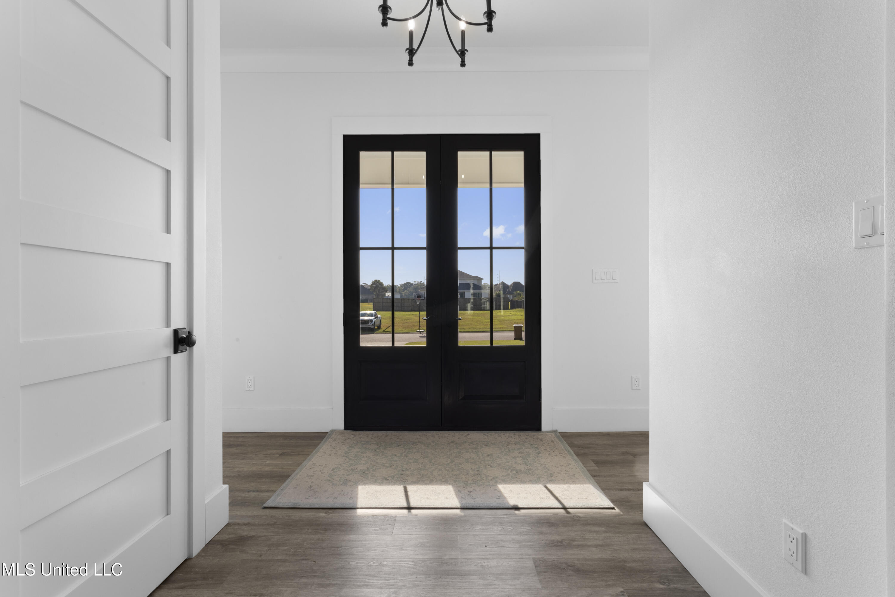 407 Goose Pointe Boulevard Biloxi, MS 39531 - Photo 8 of 69 0009