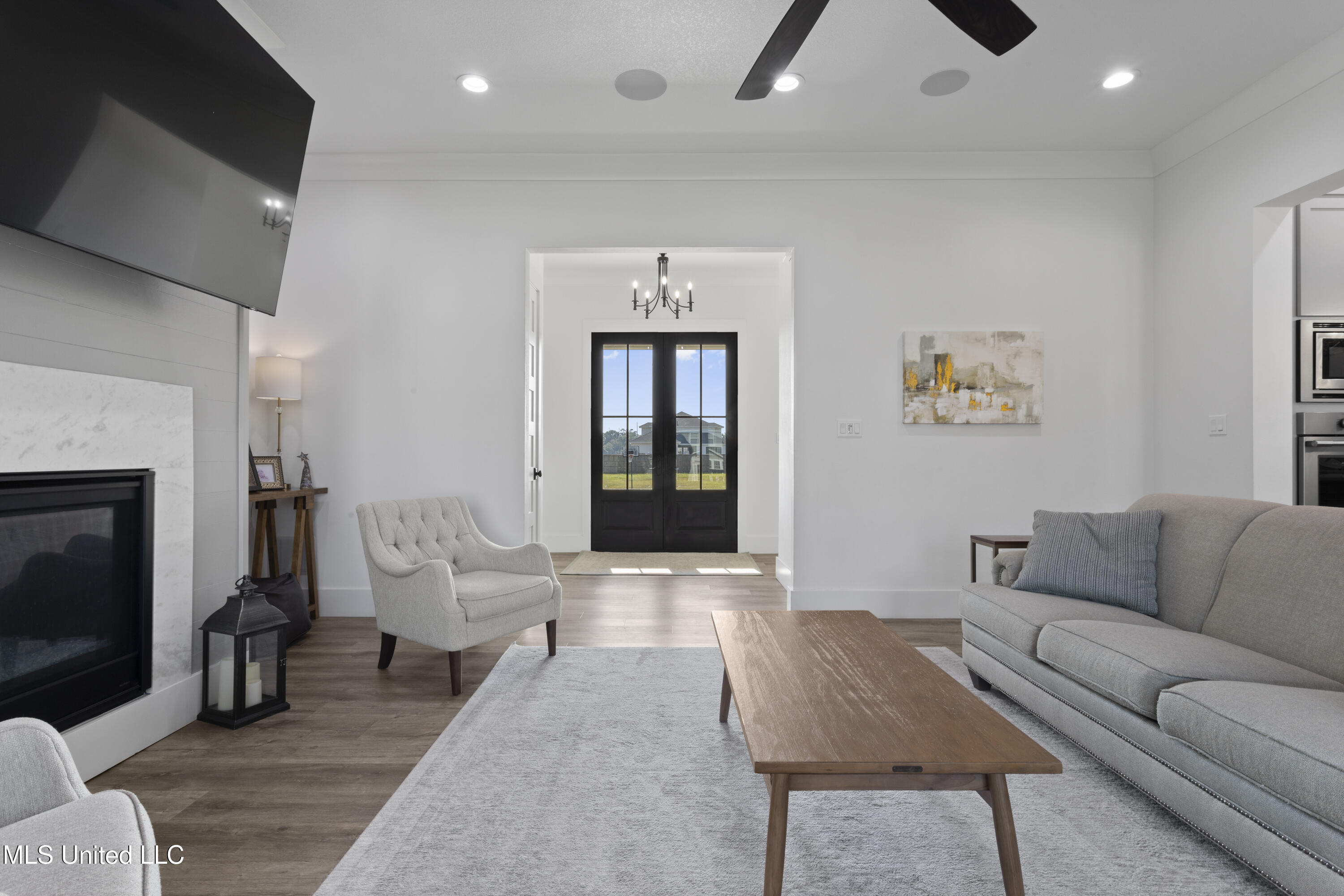 407 Goose Pointe Boulevard Biloxi, MS 39531 - Photo 10 of 69 0011