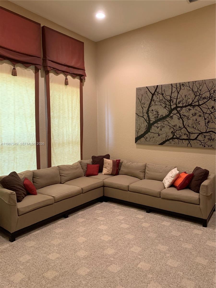 4723 Southwest 195th Way Miramar, FL 33029 - Photo 13 of 21