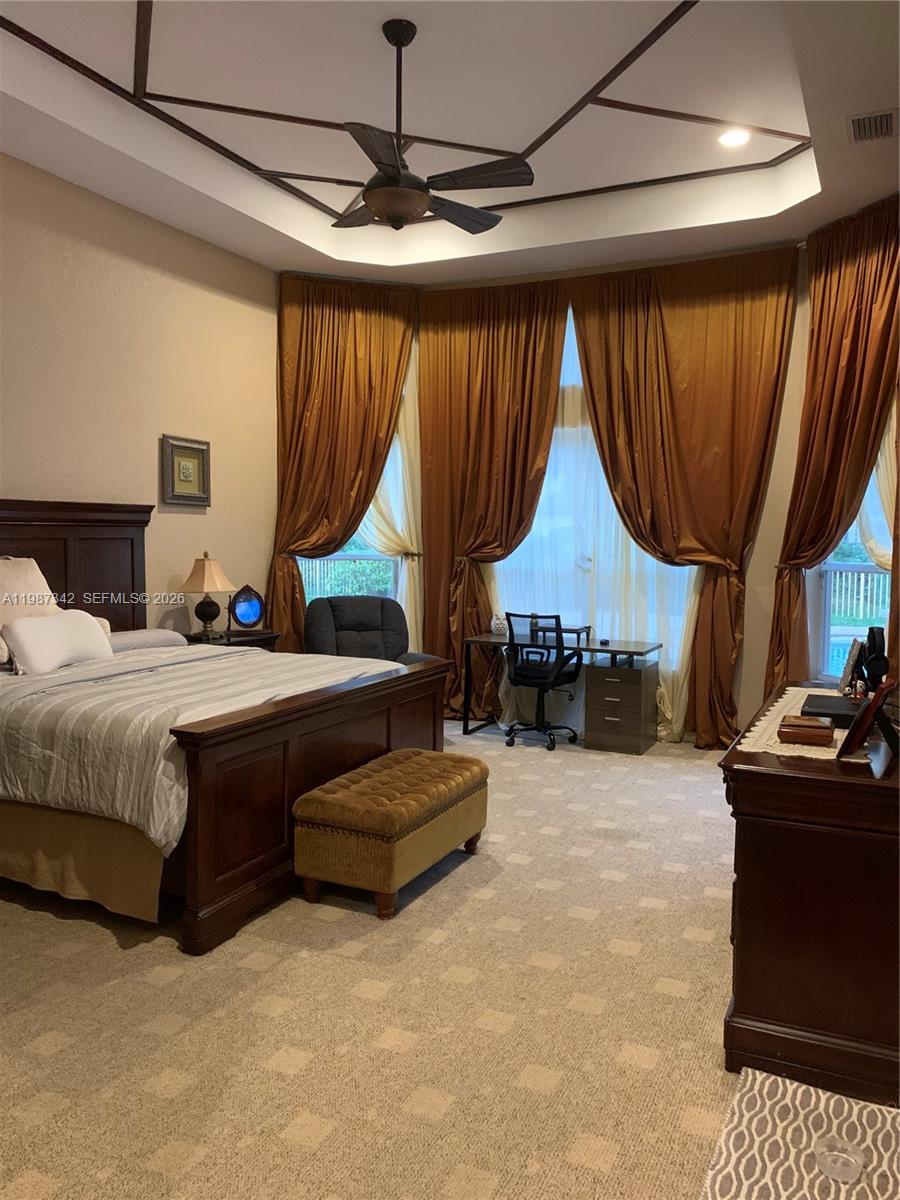 4723 Southwest 195th Way Miramar, FL 33029 - Photo 15 of 21