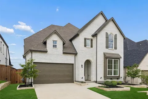 $639,900 | 1729 Boxwood Row Drive, Aubrey, TX 76227