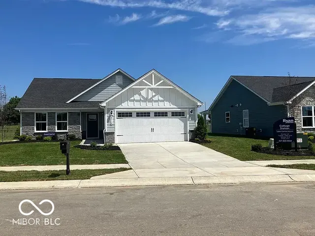 $2,200 | 8514 Broad Street, Indianapolis, IN 46239