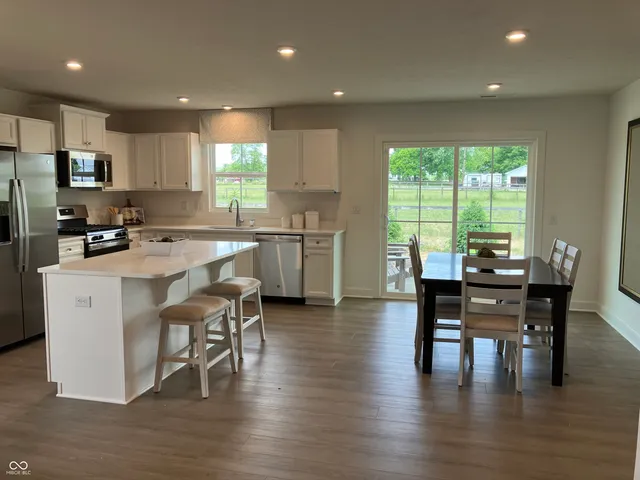 $2,200 | 8514 Broad Street, Indianapolis, IN 46239