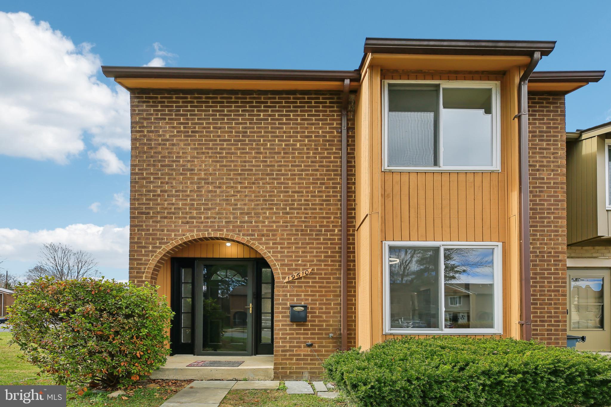 19610 Club Lake Road Gaithersburg, MD 20886 - Photo 1 of 30 Gallery Image 1