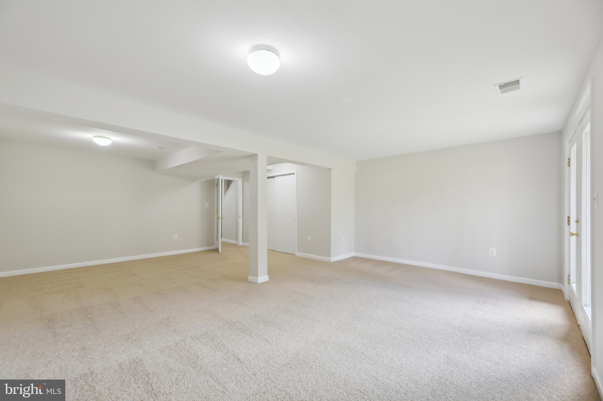 19610 Club Lake Road Gaithersburg, MD 20886 - Photo 6 of 30 Gallery Image 6
