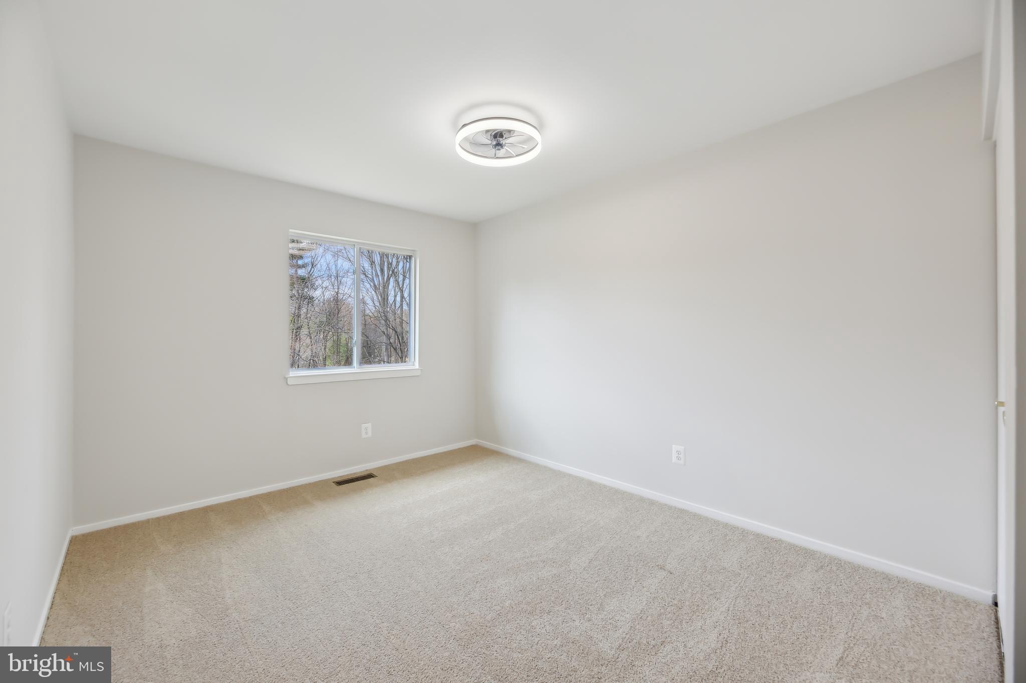 19610 Club Lake Road Gaithersburg, MD 20886 - Photo 10 of 30 Gallery Image 10