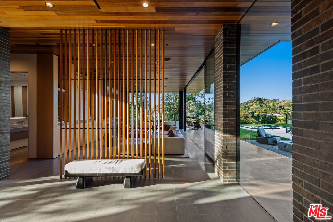9705 Oak Pass Road Beverly Hills, CA 90210 - Photo 6 of 35 Gallery Image 6