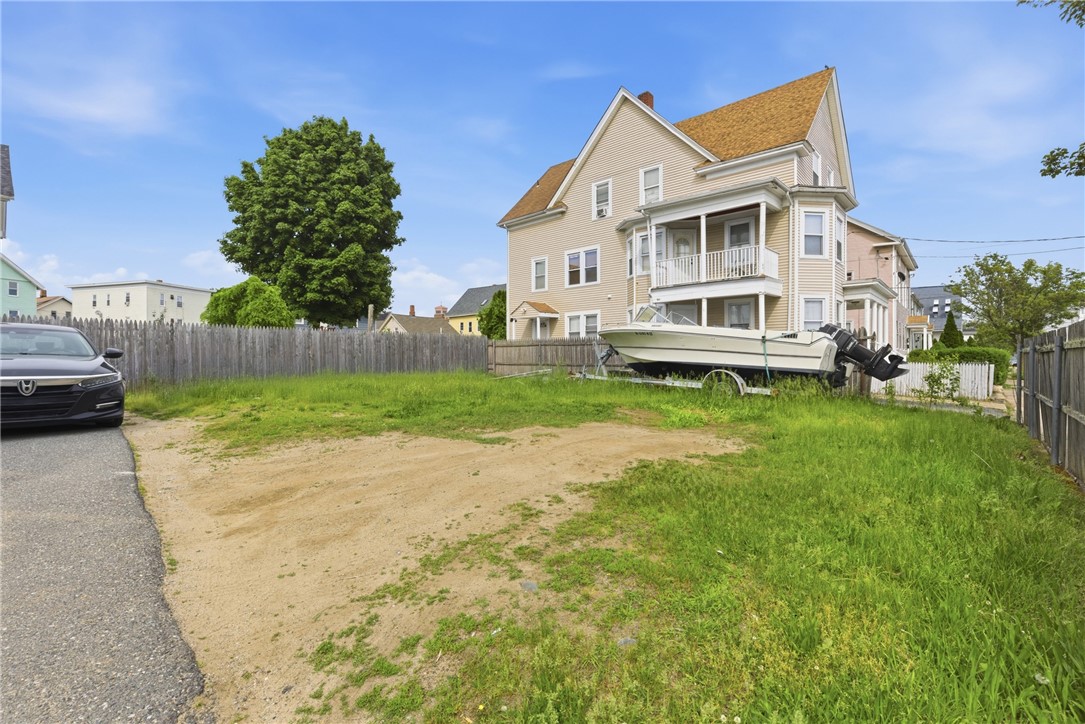 46 Lilac Street Pawtucket, RI 02860 - Photo 21 of 27