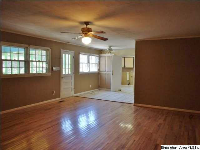 517 Country Club Road Sylacauga, AL 35150 - Photo 3 of 17