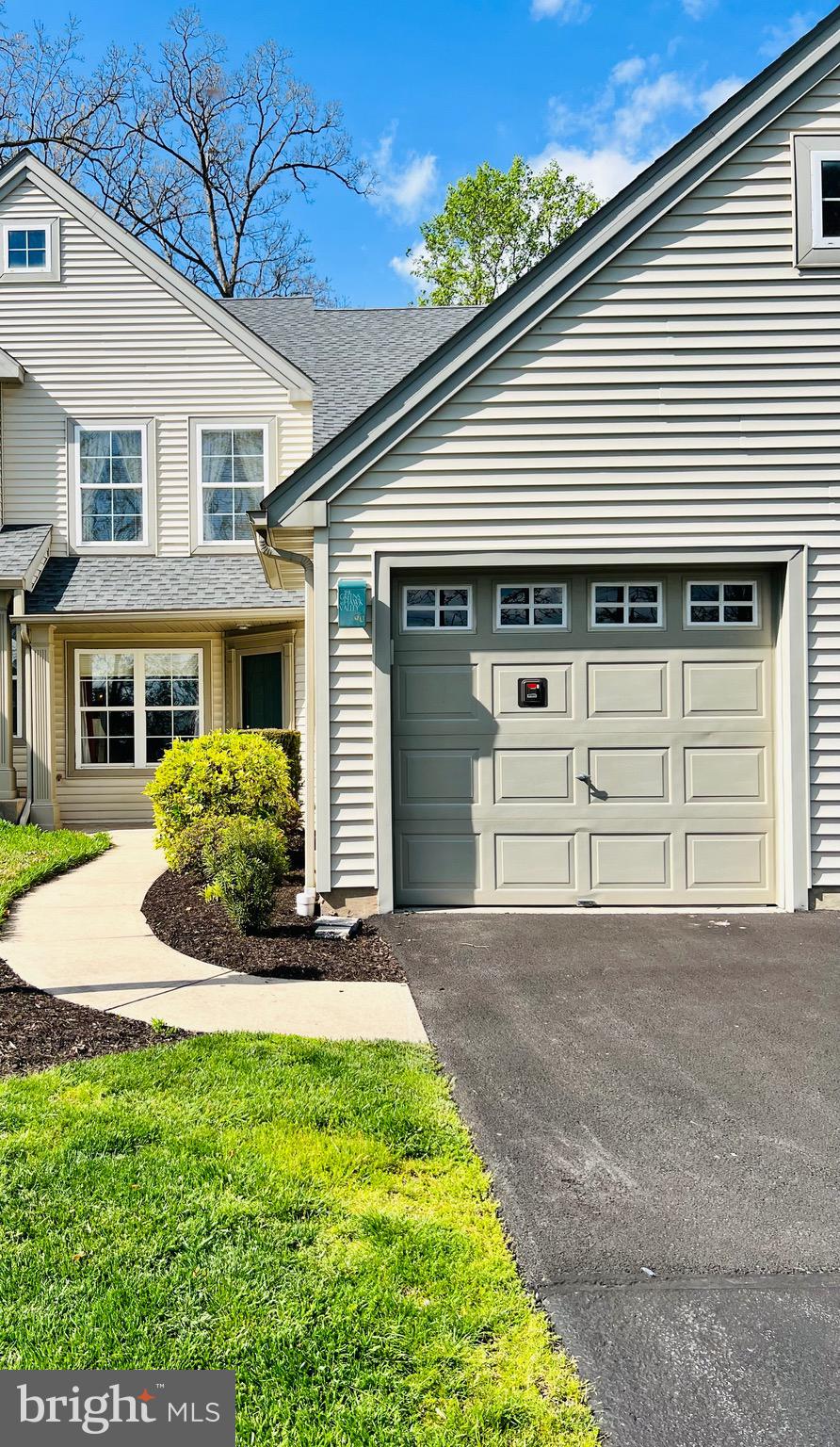90 Hawk Valley Lane Denver, PA 17517 - Photo 1 of 52 Gallery Image 1
