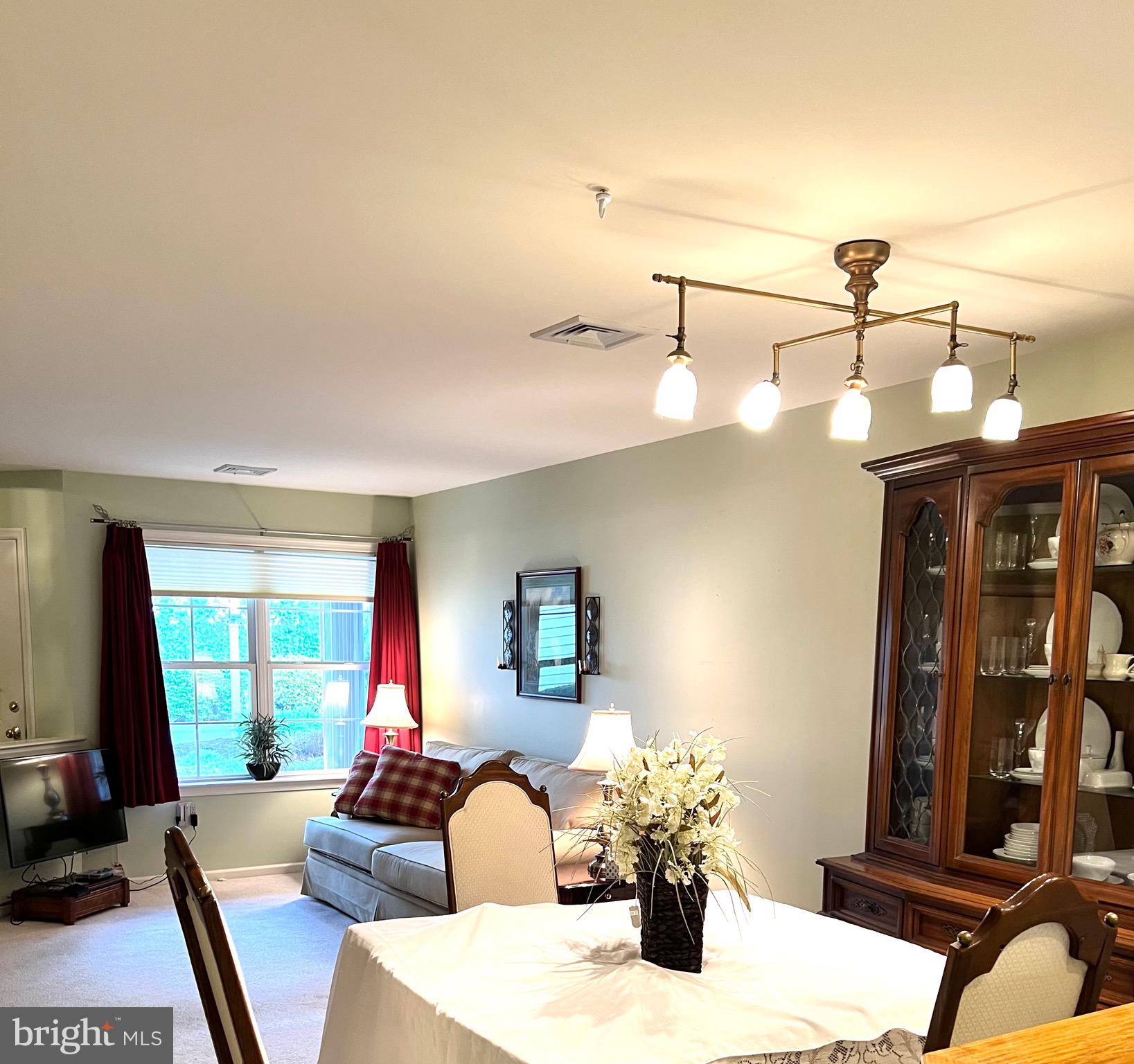 90 Hawk Valley Lane Denver, PA 17517 - Photo 4 of 52 Gallery Image 4