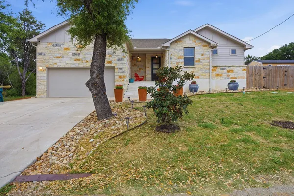 $420,000 | 511 Taylor Drive, Marble Falls, TX 78657