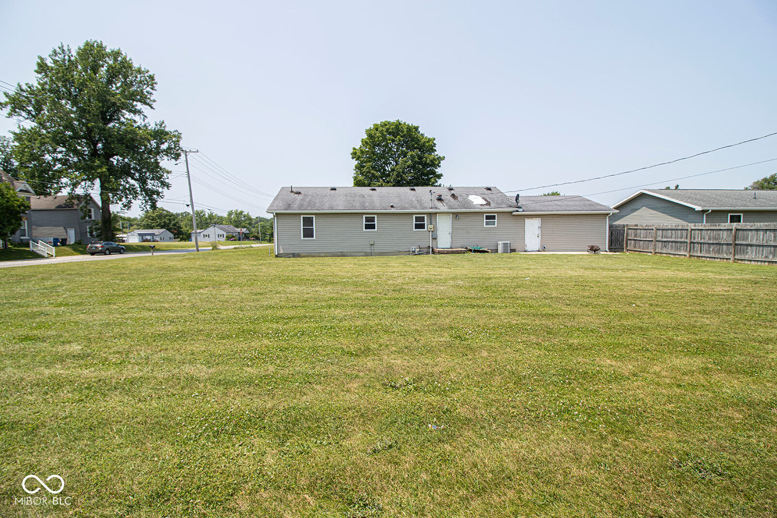 825 Rockshire Court Gas City, IN 46933 - Photo 37 of 41