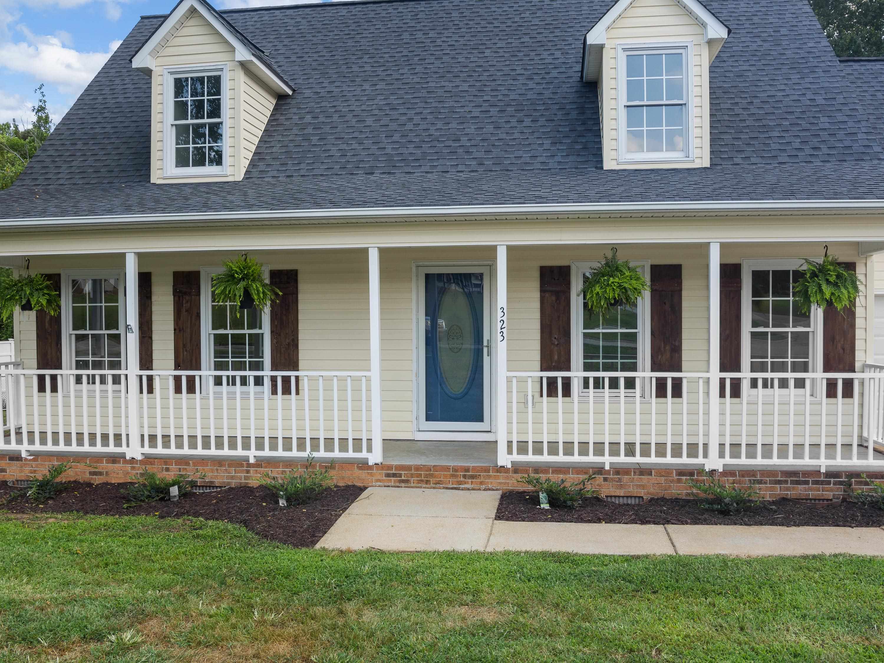 323 Sally Brooke Lane Inman, SC 29349 - Photo 4 of 36