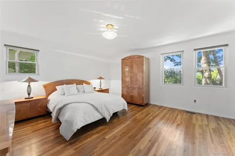 $975,000 | 7 Hastings Close, Hastings-on-Hudson, NY 10706